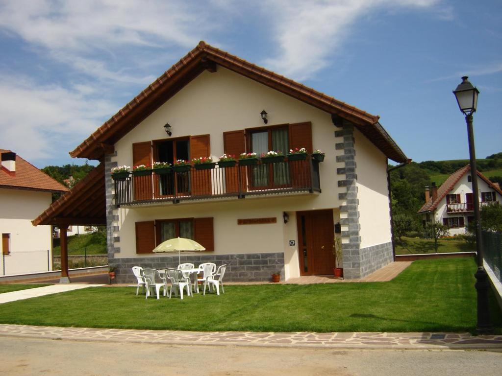 Casa Rural Irugoienea ξενώνας Espinal-Auzperri Εξωτερικό φωτογραφία